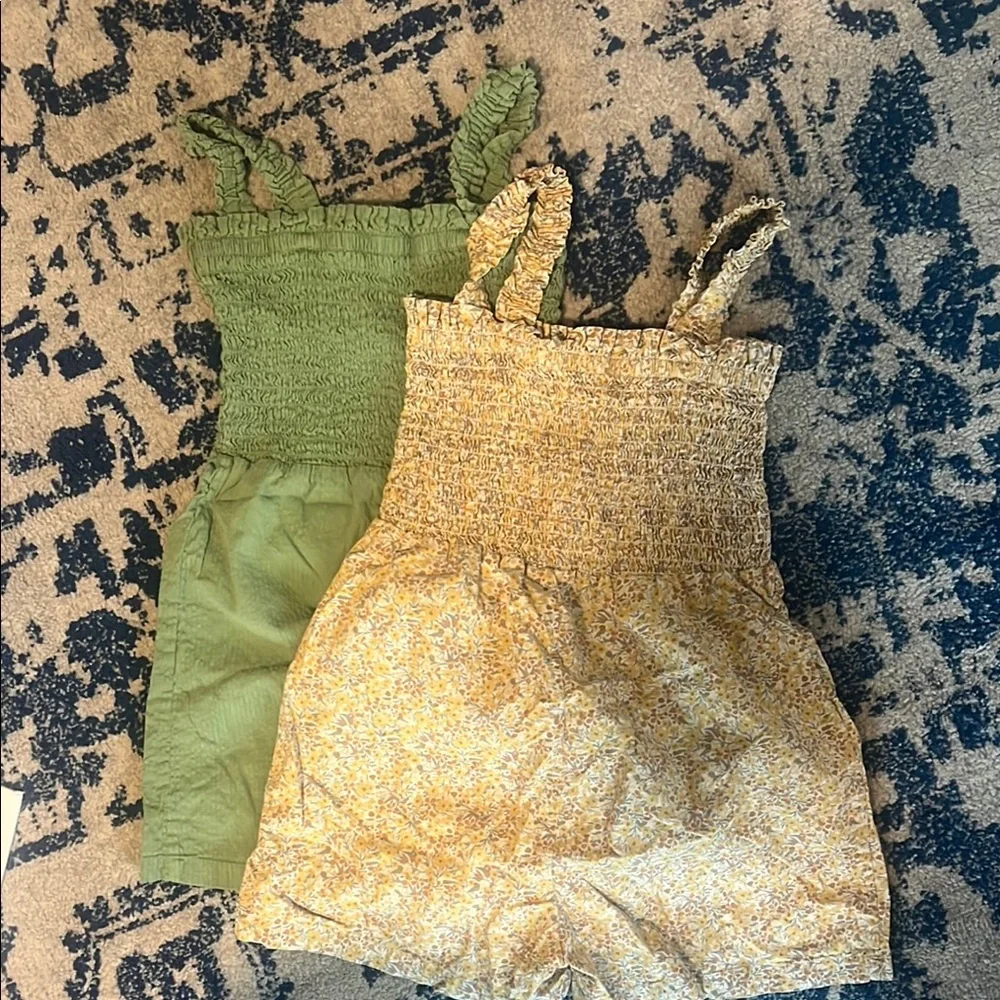 Beautiful Rompers - Picture 5 of 5